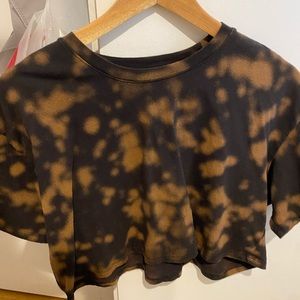 Hollister cropped bleach tee